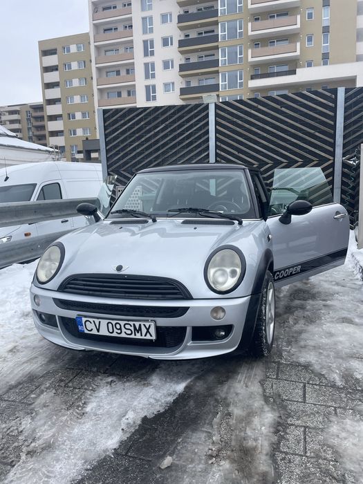 Mini cooper cu plafon panoramic cu trapa