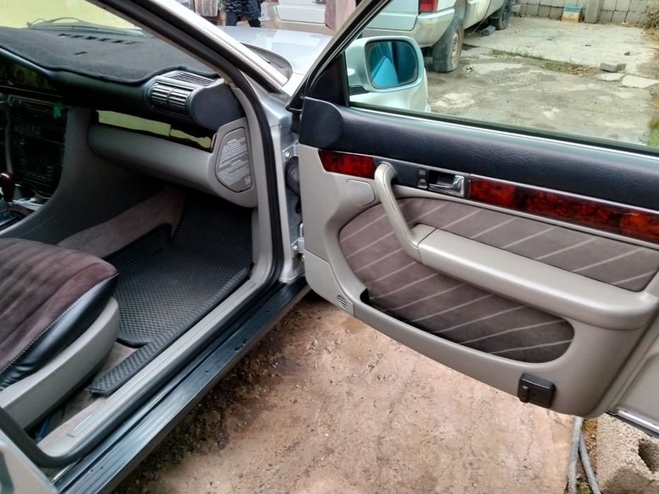 Ауди а6 с4 2.6 газ бензин