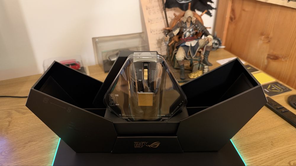 Mouse gaming ASUS ROG Harpe II Extreme Edition 20 - RAR, de colectie