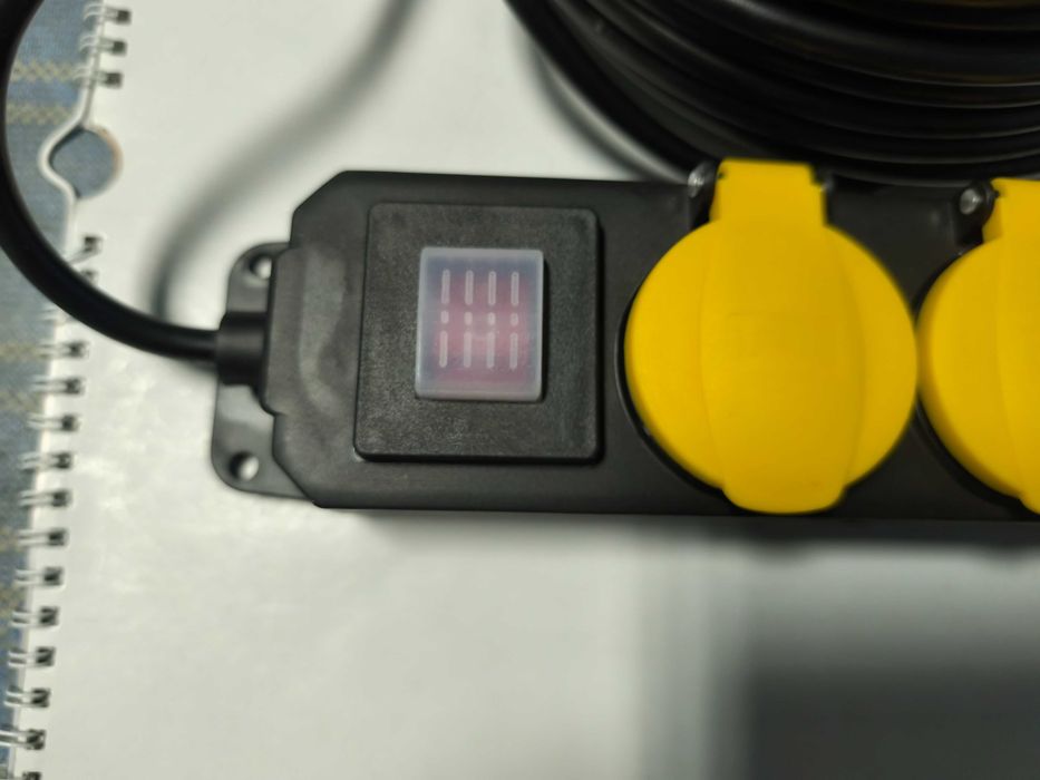 Prelungitor  5 prize, 20 m cu intrerupator cu cablu de 10 A