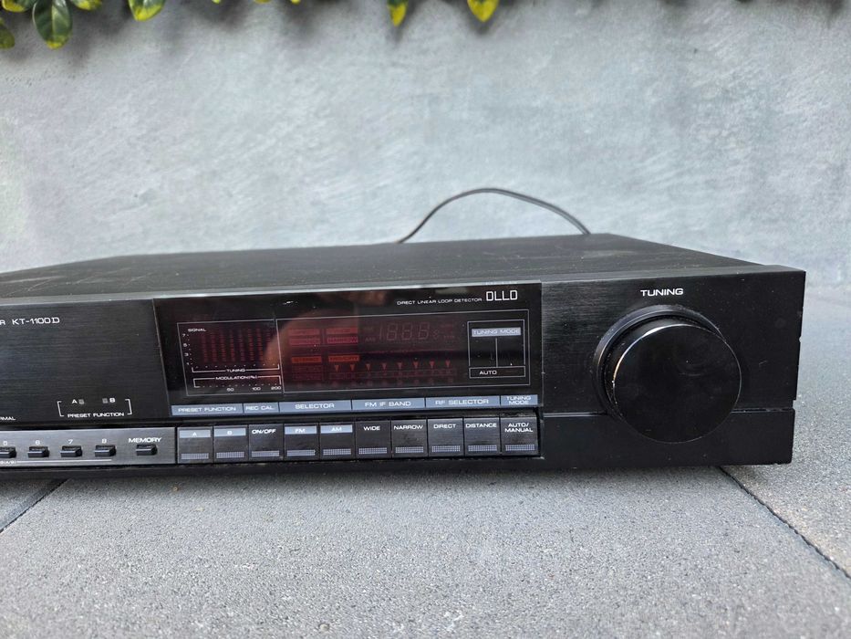Tuner Kenwood KT-1100D