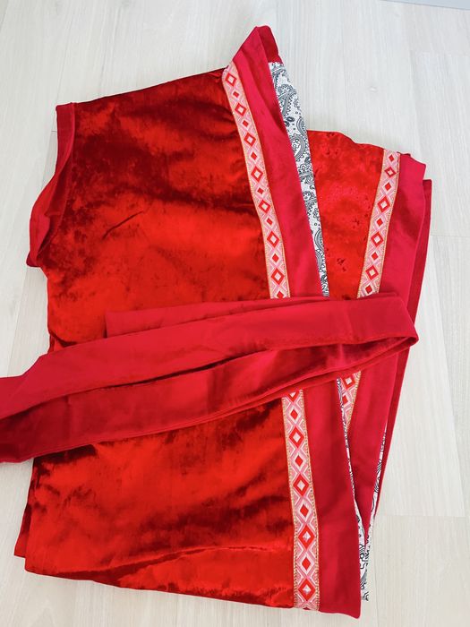 Продам национальную одежду