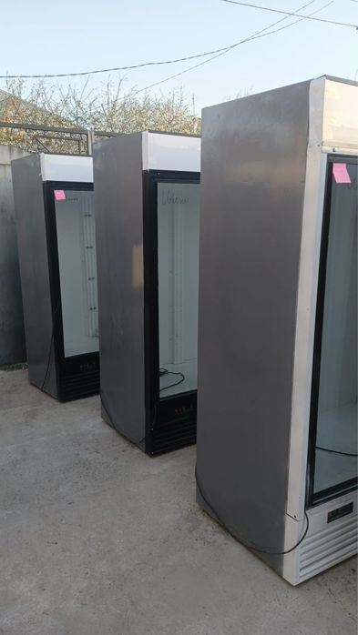 Витринный холодильник