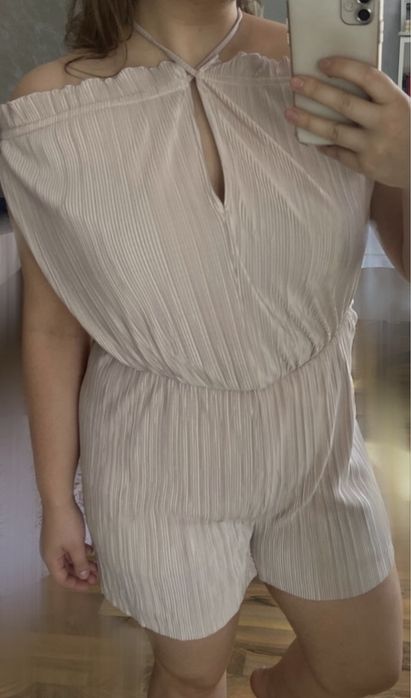 Salopetă scurtă Bershka