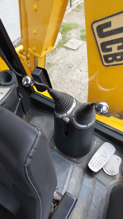 Vand Buldoexcavator JCB 3CX