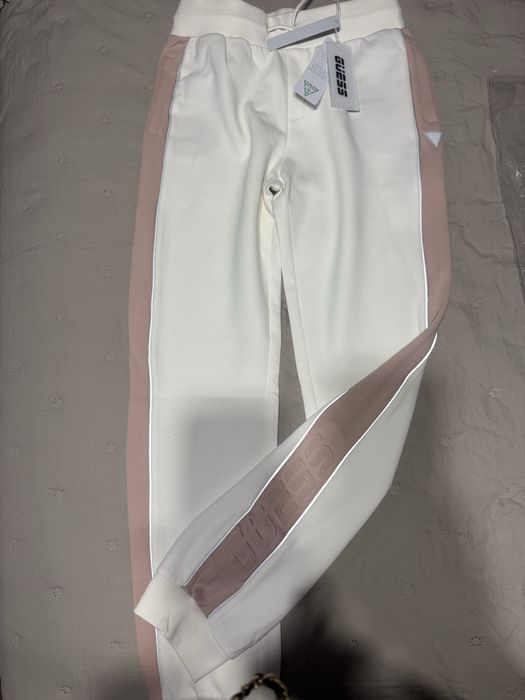 Долница отигинална Guess