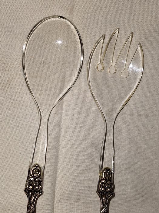 Прибори комплект със сребърни дръжки с роза