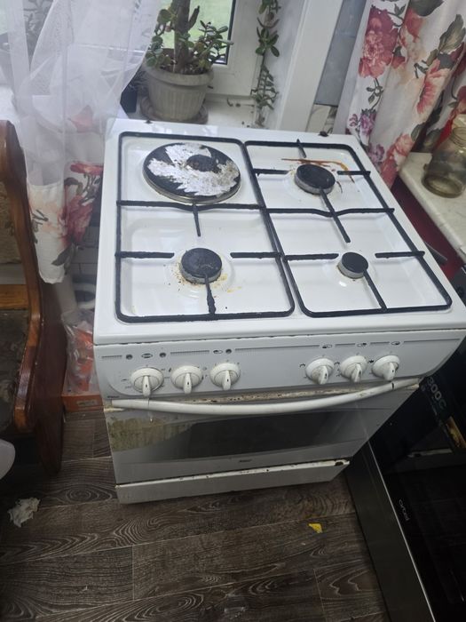 Газ плита продам срочно