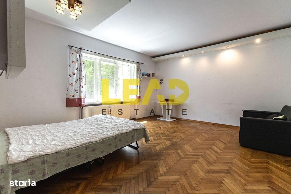 Apartament 1 cameră · 47 mp utili · Centrul Istoric Brașov · Comision