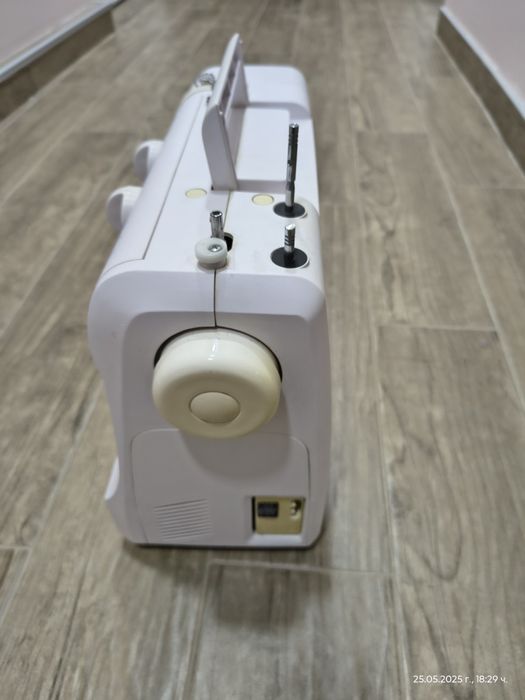 2 броя Шевни машини