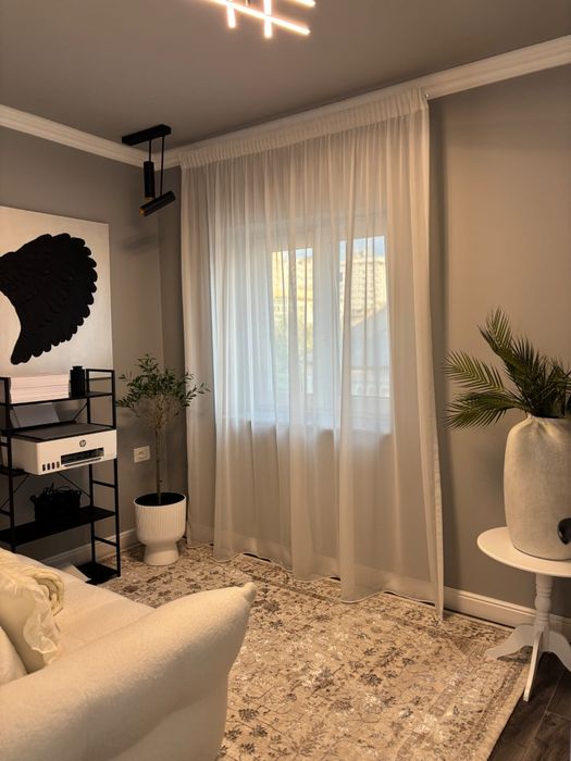 TOP Apartament 3 camere- predat la cheie , Centru