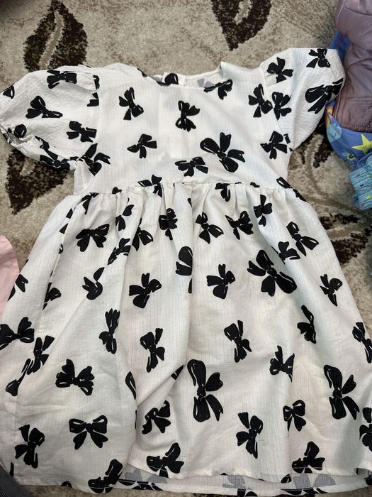 Продам платья 5-7 лет