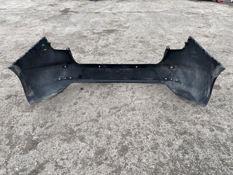 Задна броня за Seat Leon FR Kombi Сеат Леон ФР Комби 2017-2020г