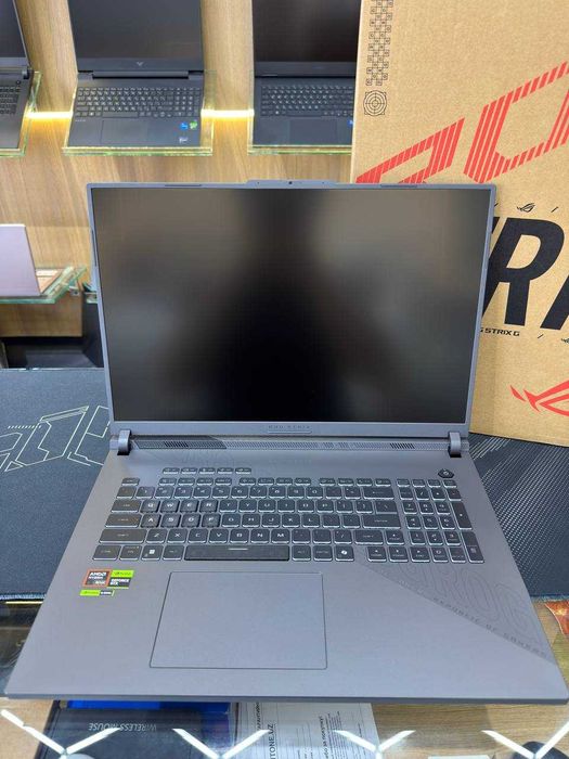 Noutbuk ROG STRIX G18 Ryzen 9 8940HX RTX5050 16/1TB 18.0 FHD IPS 165hz