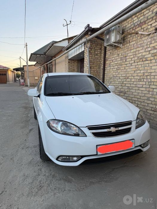 Lacetti Gentra sotiladi