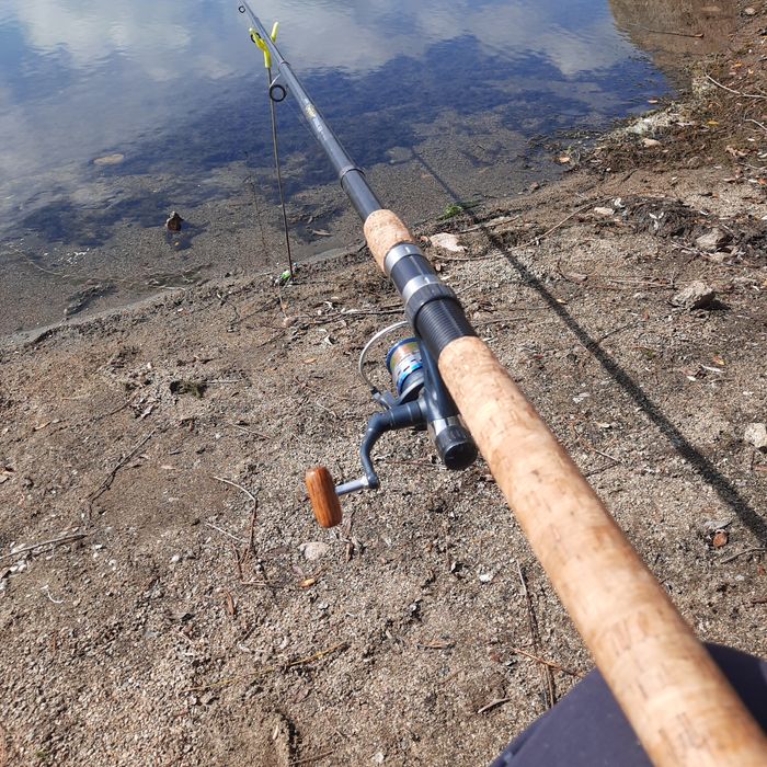 Продавам  телемач 3.60м карбон с макара