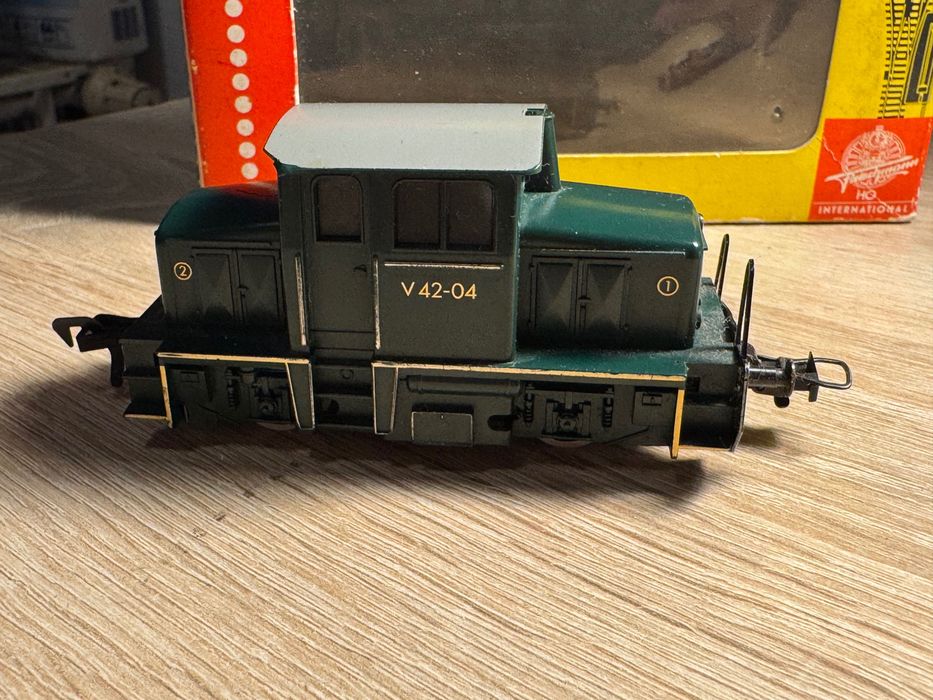 Locomotiva diesel Fleischmann V42-04 H0