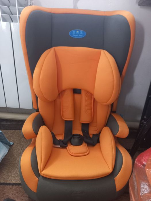 Авто.  Креслоо новый