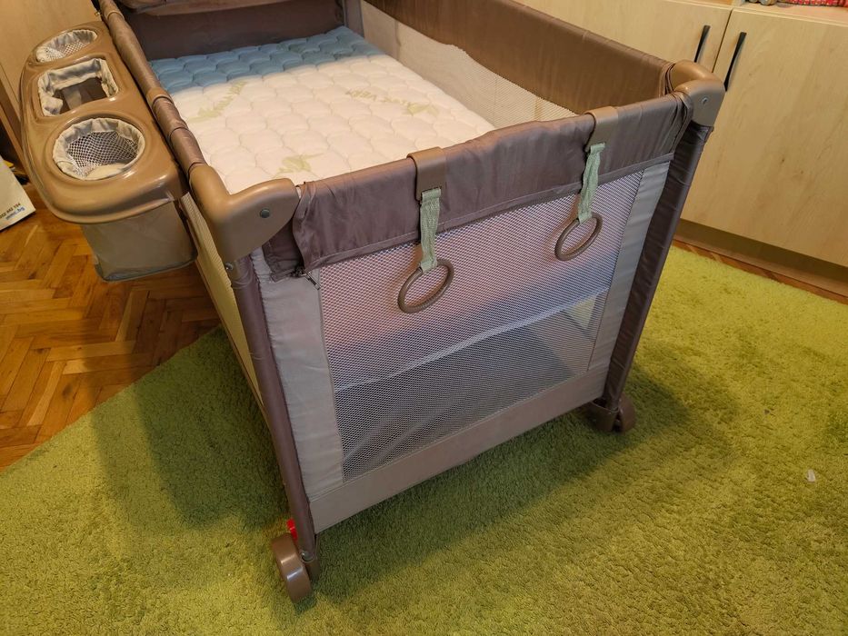 Сгъваема кошара KinderKraft, 120/60, 2 нива + подарък матрак