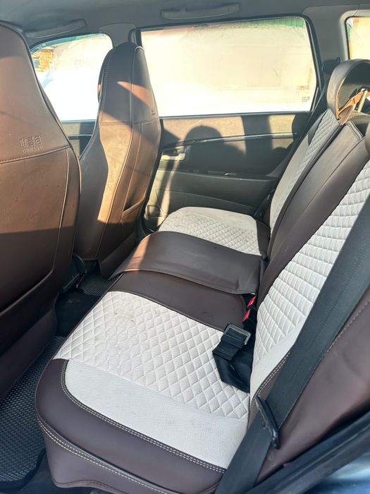 Продам приора универсал