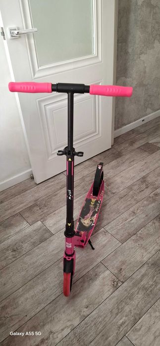 Розовый самокат для девочек от 5 до 12 лет