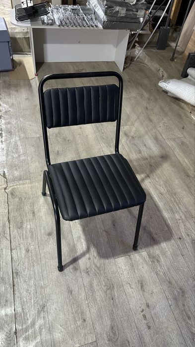 Продам стол 3 шт