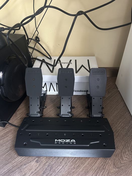 Moza R5 Bundle + Shifter