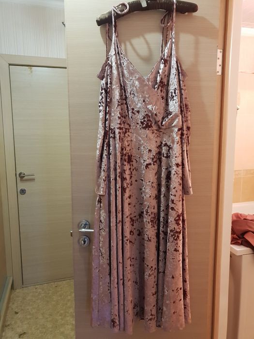 Велюровое новое платье