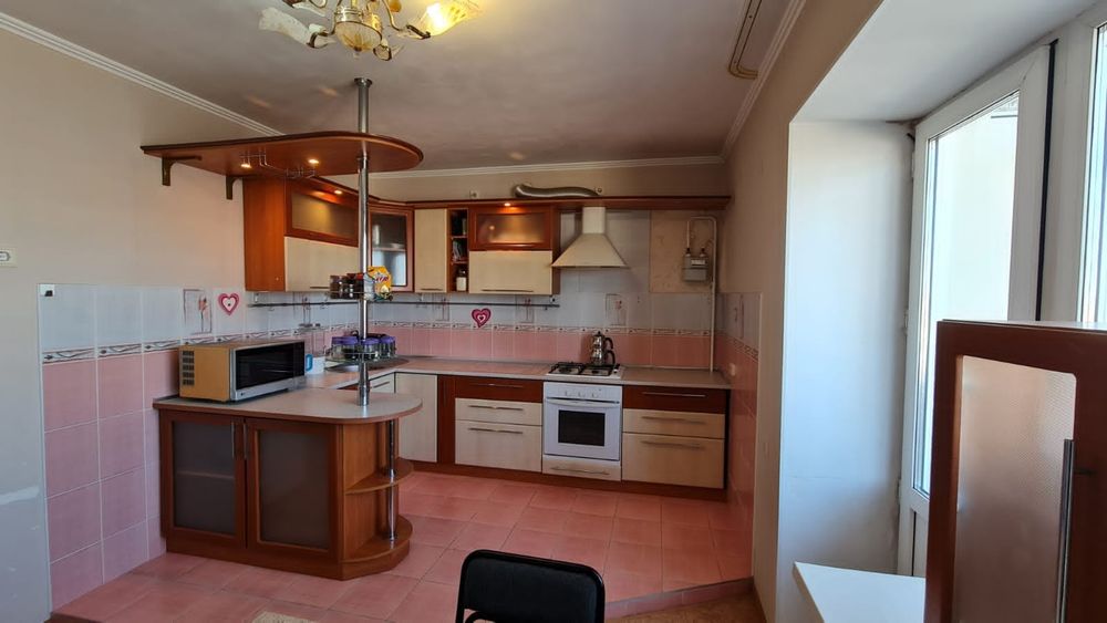 Продам 2 комн квартиру район Северный