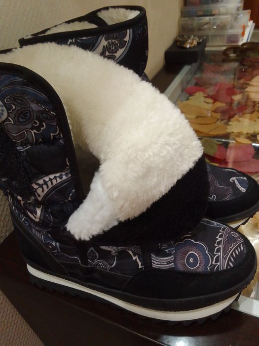 Дутики зимние.  36-37 размер.