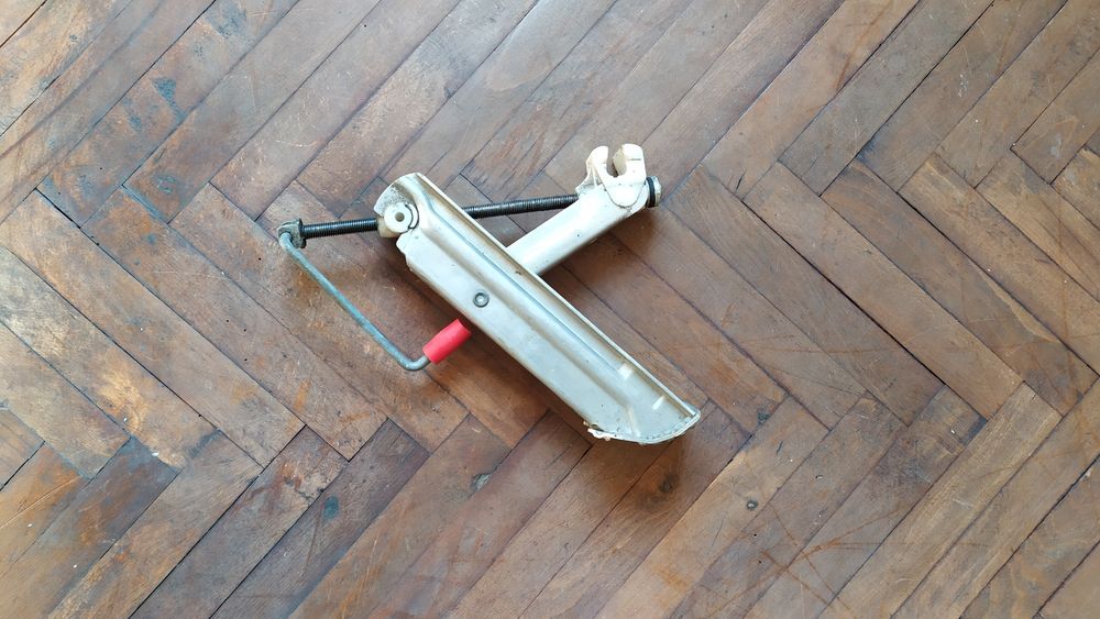 Крик за Ауди оригинален, алуминиев.