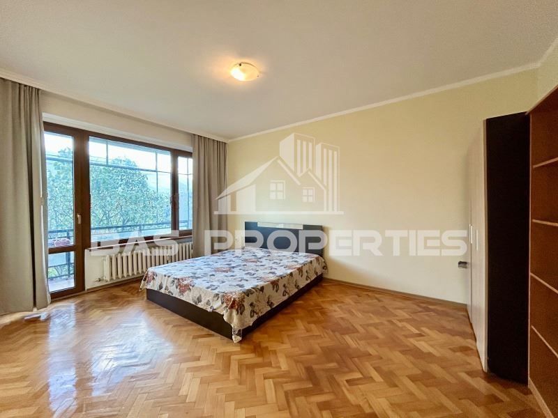 3-стаен в София-Бъкстон площ 86