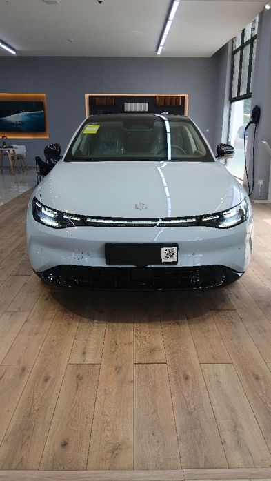 Leapmotor C01 elektr Premium dop opsiya 2025 Nalichi bor