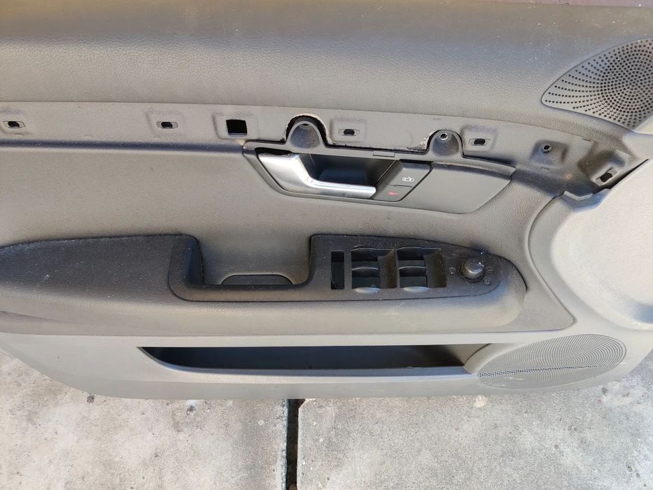 Fete portiera portiere fata spate stanga dreapta negre cu gri Seat Exeo Audi A4 B6 B7 3R1867105 / 3R0867306