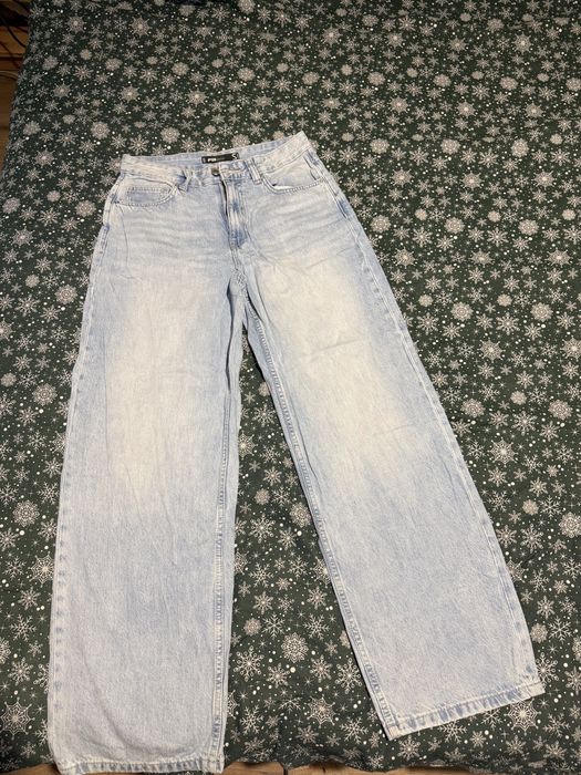 Дамски дънки с широк крачол