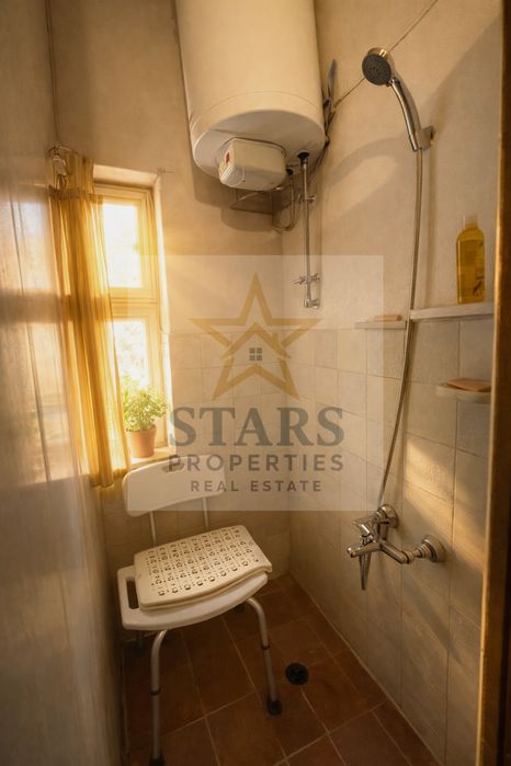 Продава се Тристаен апартамент в Варна, Център - 106 кв.м за 2217 €/кв.м - Снимка #11