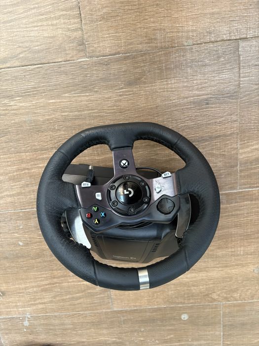Волан и педали Logitechg920 Driving Force