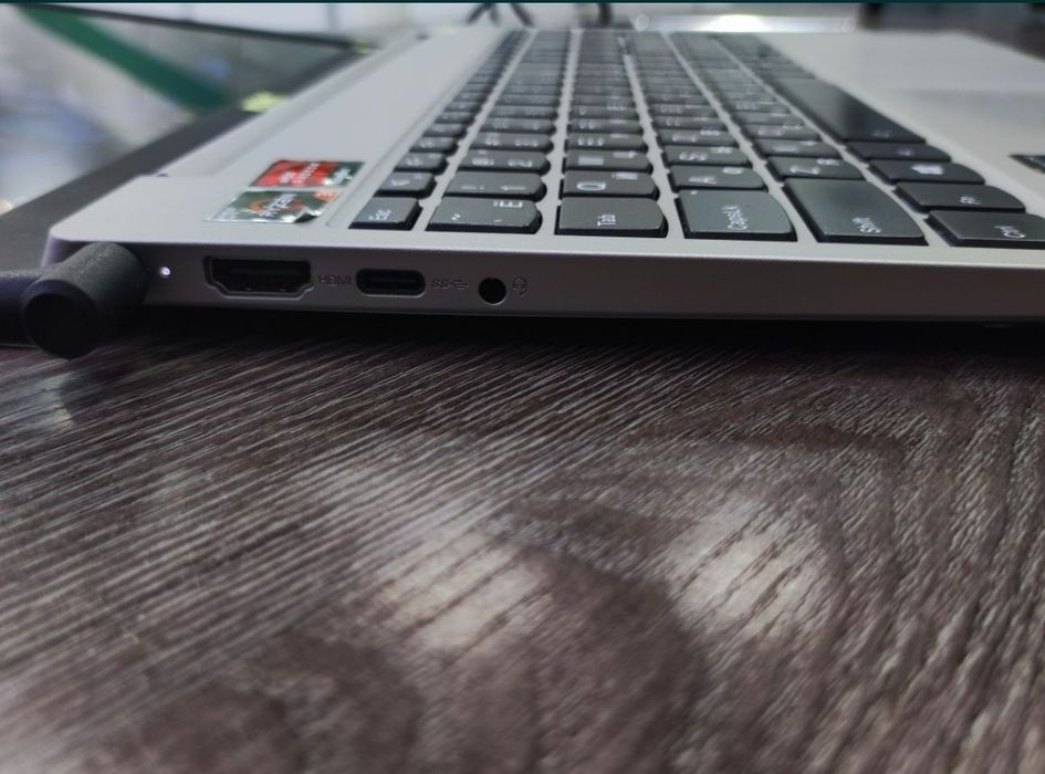 Срочно продам ноутбук леново