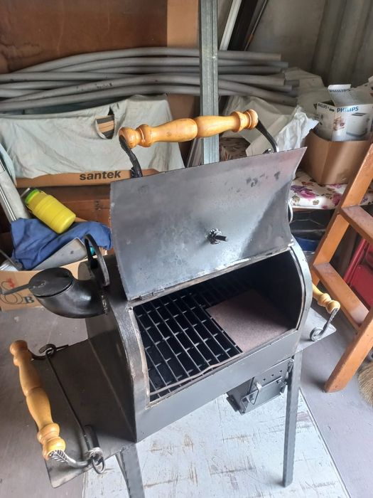 Продам мангал смокер.