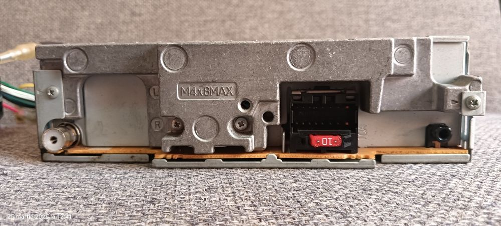 Casetofon auto cu cd Pioneer DEH-2000MP