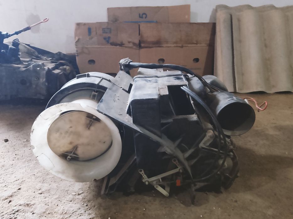 Печка Ауди с4.    .