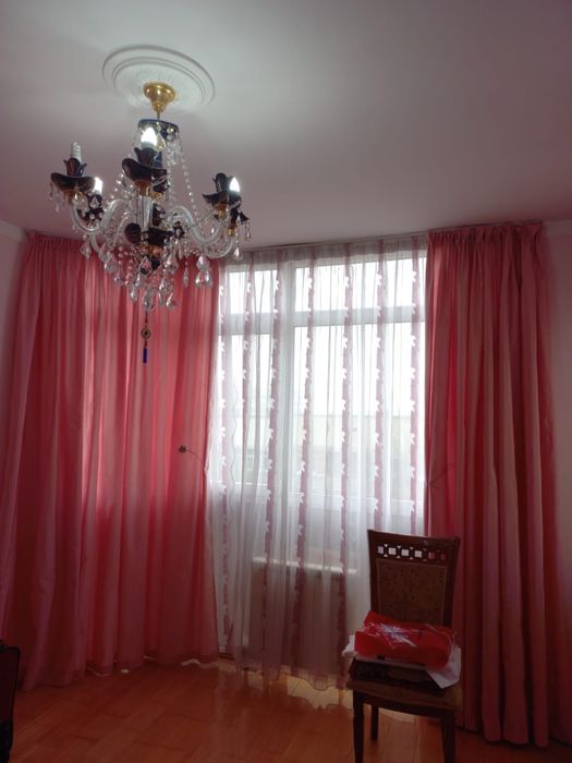 Шторы б/у, в разные комнаты