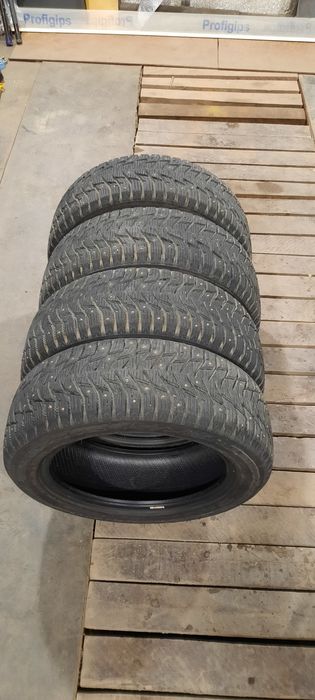 Продам комплект резины на 15