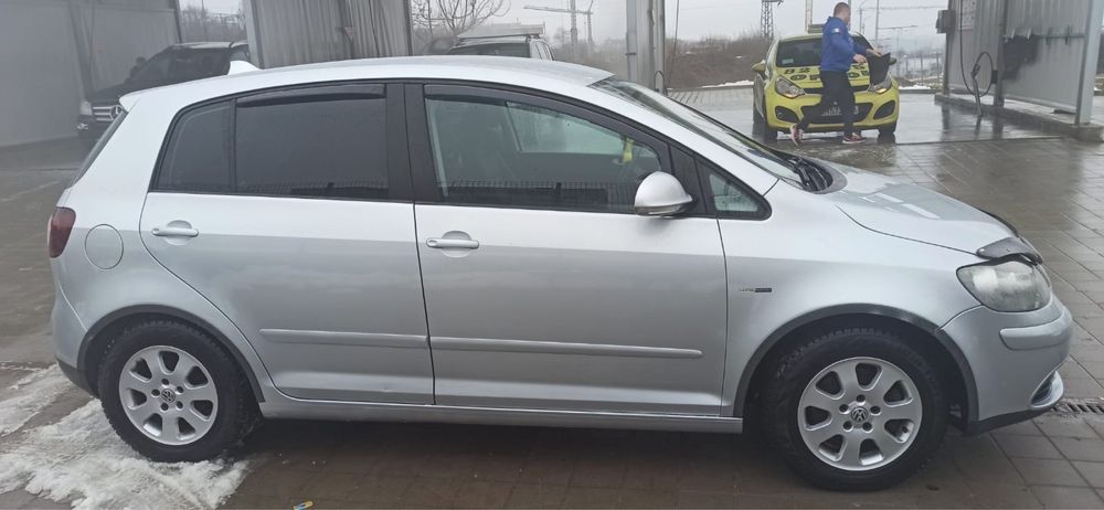 Volkswagen Голф 5+ отличен