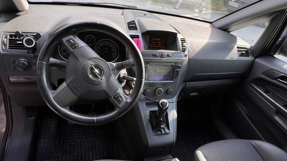 Опел Zafira Cosmo 2007г