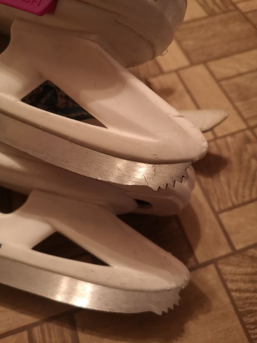 Продам детские коньки