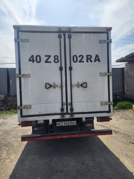 Isuzu butka sotiladi