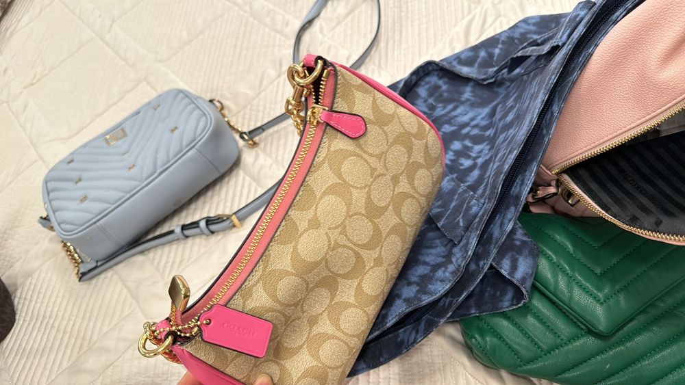 Продам сумку женскую COACH