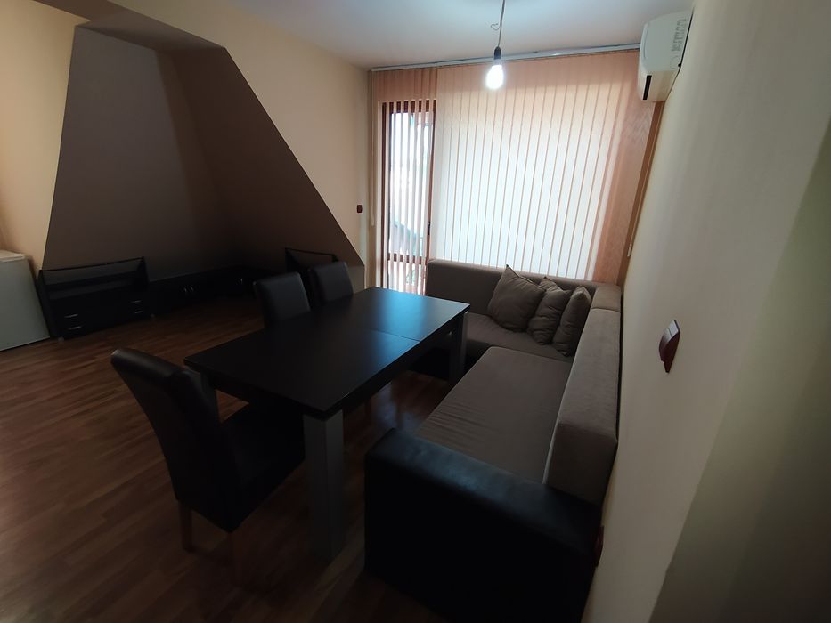 Дава се под наем Двустаен апартамент в Свищов - 56 кв.м за 250 € - Снимка #2
