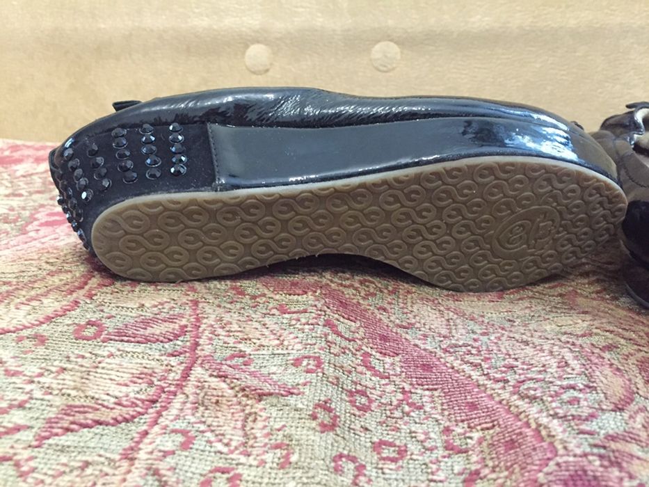 Продам туфли модельные новые